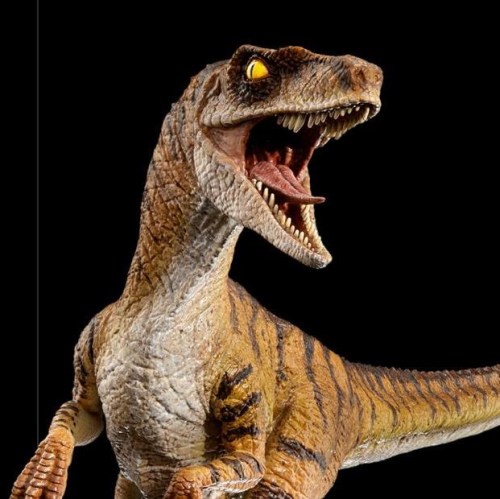 Velociraptor Jurassic World The Lost World Deluxe Art 1/10 Scale Statue by Iron Studios